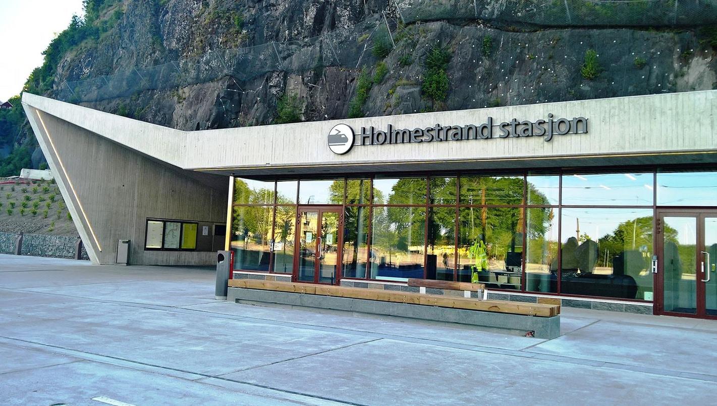 Holmestrand stasjon